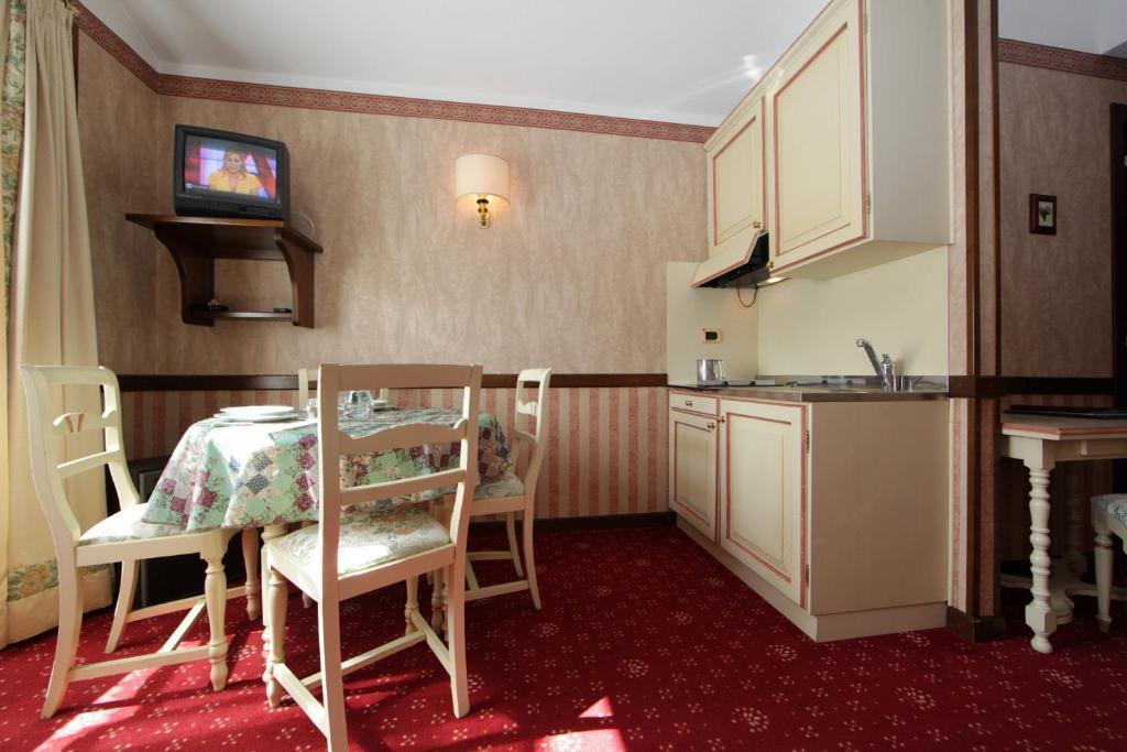 Hotel Petit Prince Антагнод Стая снимка