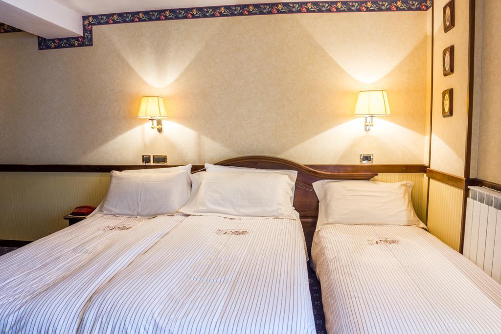 Hotel Petit Prince Антагнод Екстериор снимка