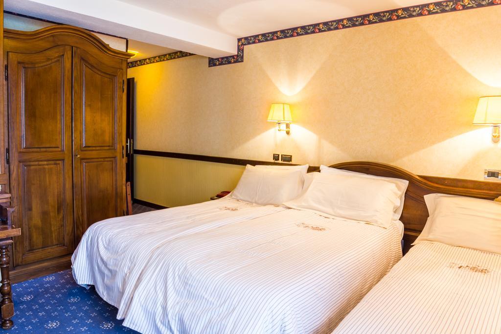 Hotel Petit Prince Антагнод Екстериор снимка