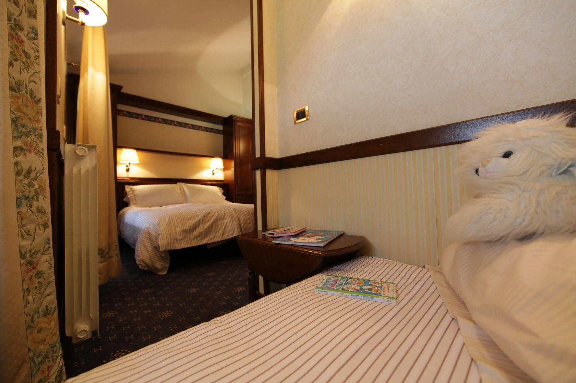 Hotel Petit Prince Антагнод Екстериор снимка
