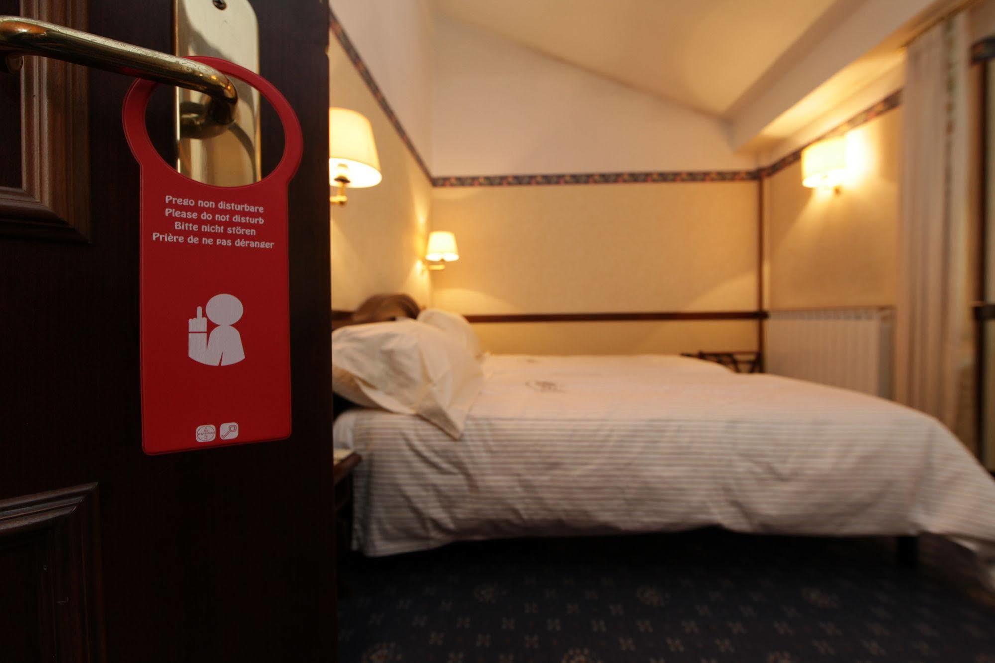 Hotel Petit Prince Антагнод Екстериор снимка